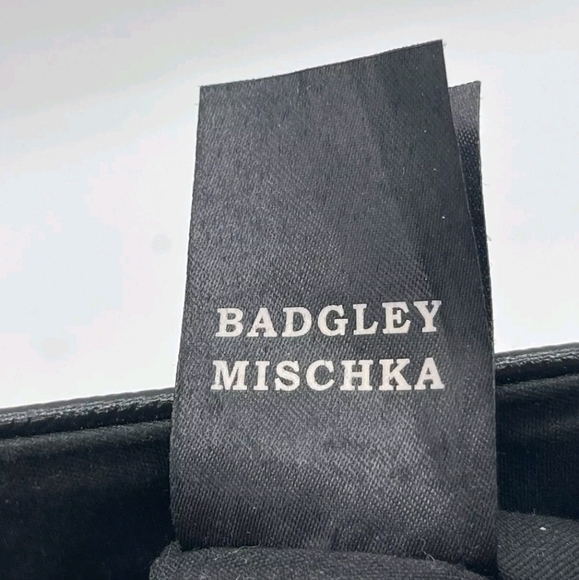 Badgley Mischka Vegan Leather Black Studded Chain Textured Top Single Handle Bag - Picture 14 of 15